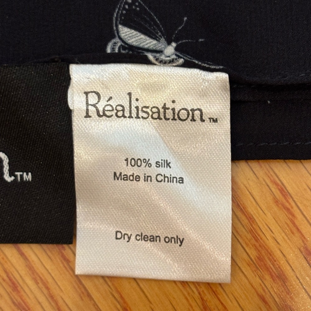 Realisation Par Handkerchief Top in Navy - Picture 5 of 7